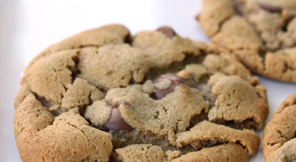peanutbutter-cup-cookies-586x322